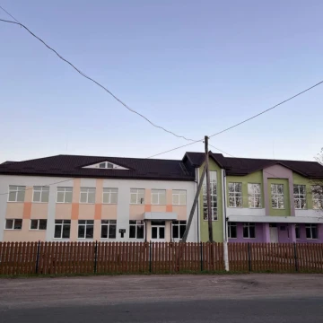 Заміна покрівлі для ліцею №13 в місті Коростень
